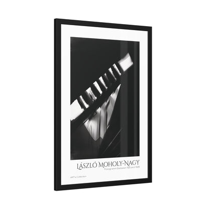 Fotogramm (between 1925 and 1928) by László Moholy-Nagy  / Affiche Encadrée série ART's Collection