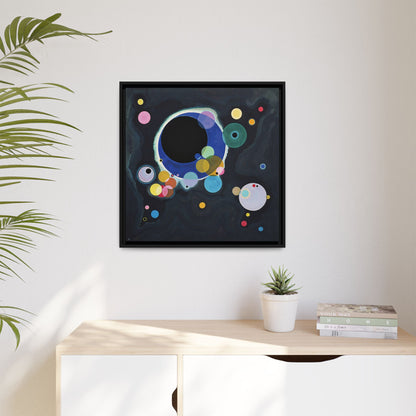 Several Circles (1926) by Wassily Kandinsky / Toile encadrée sur caisse américaine