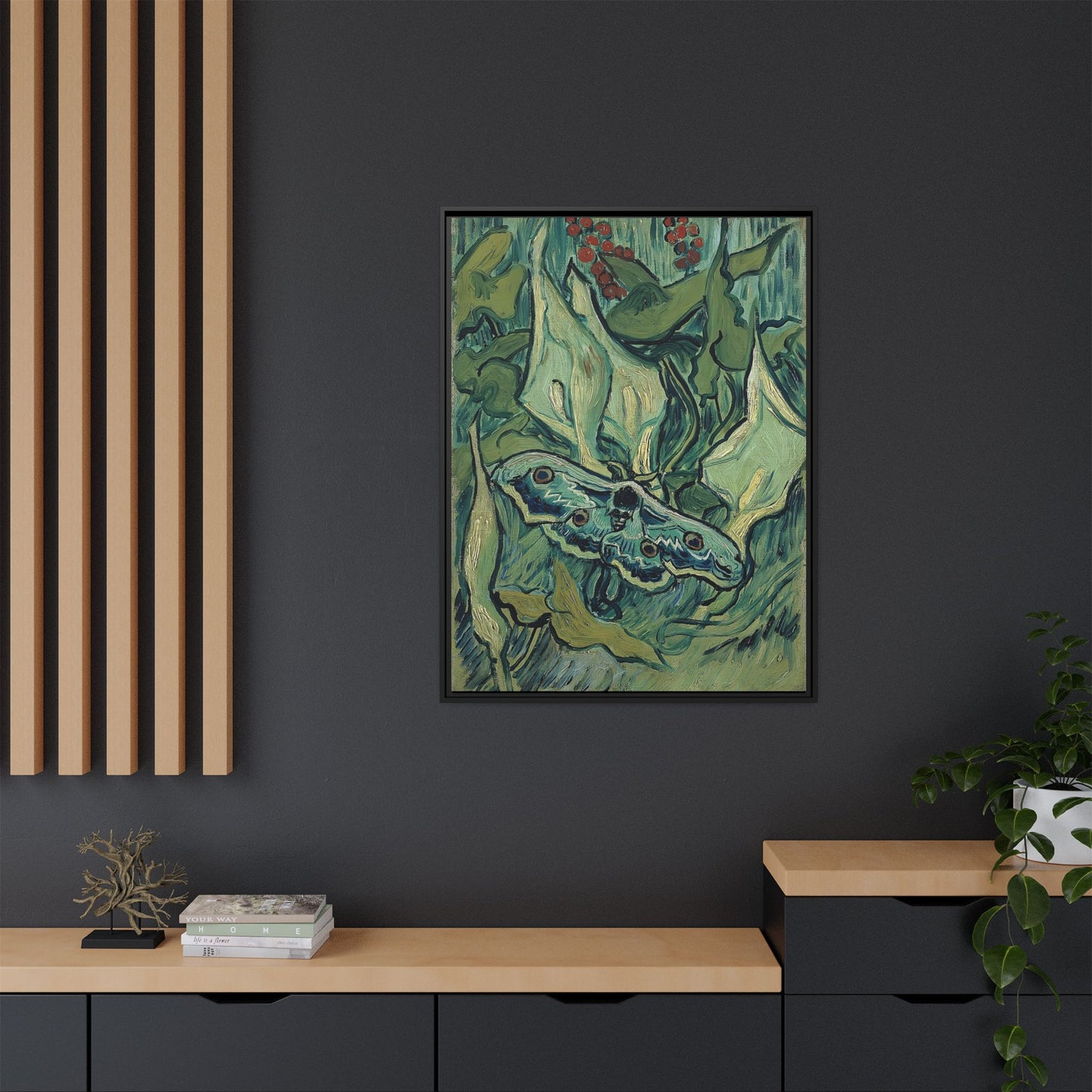 Emperor moth (1889) by Vincent van Gogh / Toile encadrée sur caisse américaine