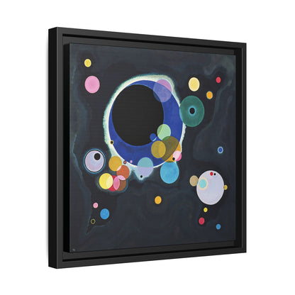 Several Circles (1926) by Wassily Kandinsky / Toile encadrée sur caisse américaine