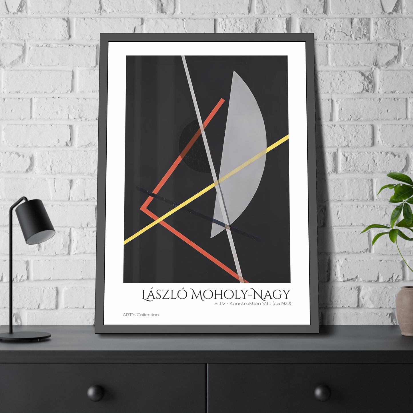 E IV - Konstruktion VII (ca 1922)  by László Moholy-Nagy  / Affiche Encadrée série ART's Collection